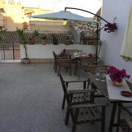 Case Vacanze Le Rose Noto Exterior foto