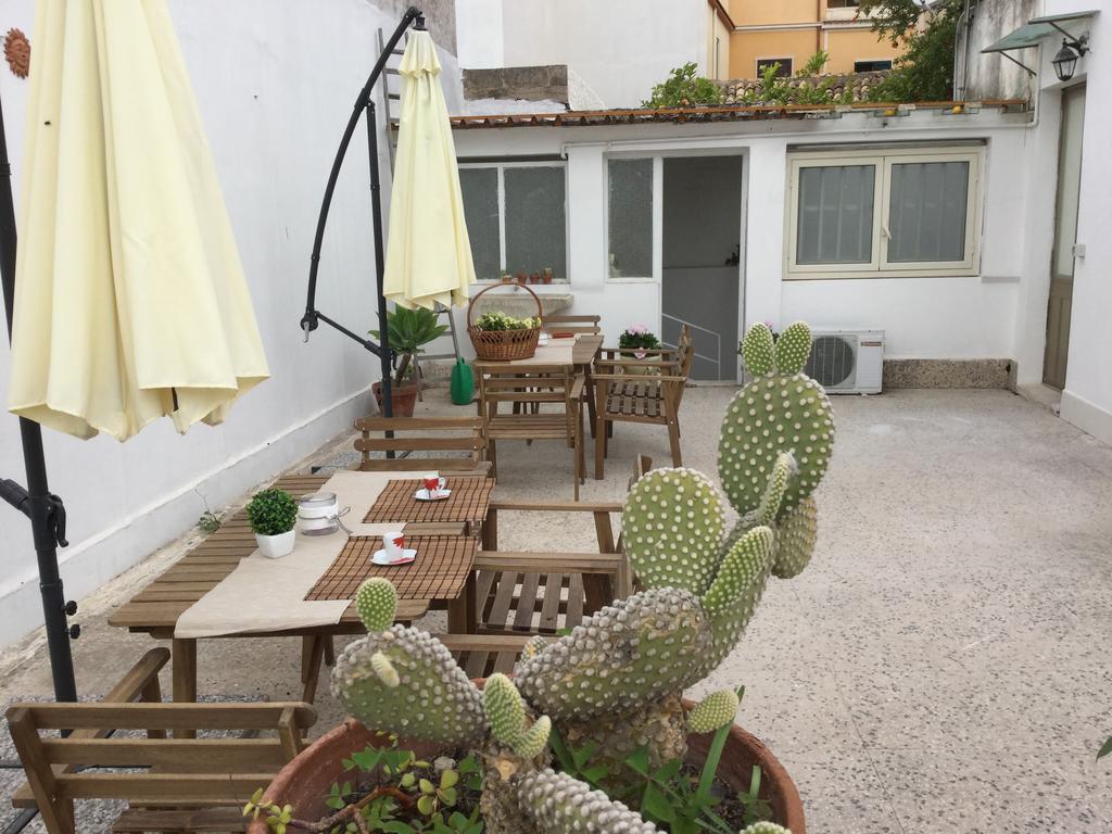 Case Vacanze Le Rose Noto Exterior foto