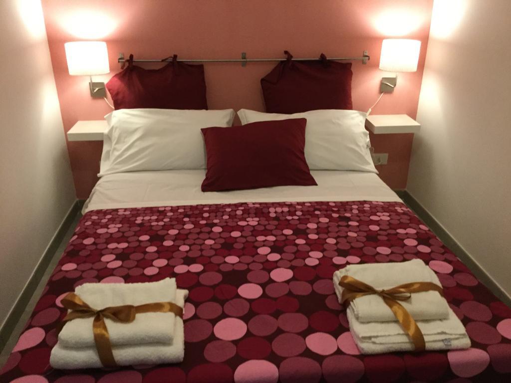 Case Vacanze Le Rose Noto Exterior foto